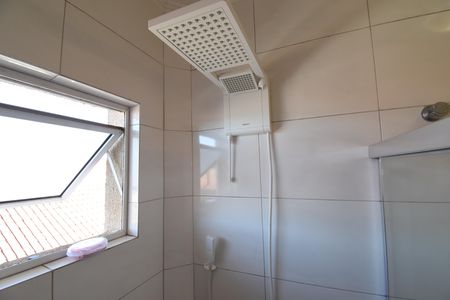 Casa de condomínio à venda com 180m², 3 quartos e 2 vagas Casa de condomínio à venda com 180m², 3 quartos e 2 vagasBanheiro 2