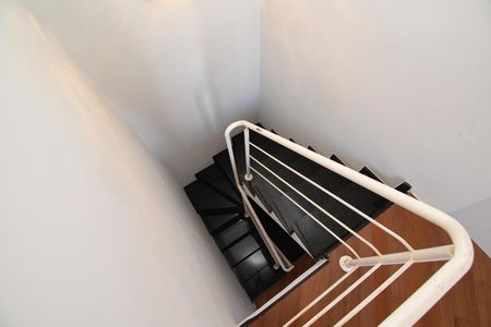 Casa de condomínio à venda com 180m², 3 quartos e 2 vagas Casa de condomínio à venda com 180m², 3 quartos e 2 vagasEscadas