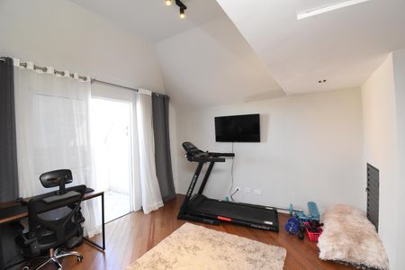 Casa de condomínio à venda com 180m², 3 quartos e 2 vagas Casa de condomínio à venda com 180m², 3 quartos e 2 vagasÁtico