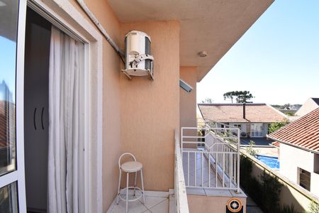Casa de condomínio à venda com 180m², 3 quartos e 2 vagas Casa de condomínio à venda com 180m², 3 quartos e 2 vagasSacada da suíte
