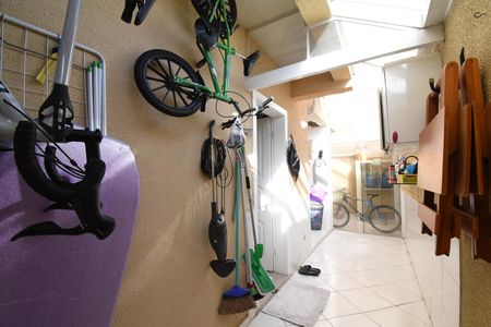 Casa de condomínio à venda com 180m², 3 quartos e 2 vagas Casa de condomínio à venda com 180m², 3 quartos e 2 vagasÁrea de serviço
