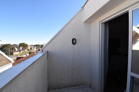 Casa de condomínio à venda com 180m², 3 quartos e 2 vagas Casa de condomínio à venda com 180m², 3 quartos e 2 vagasÁtico