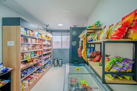 Apartamento para alugar com 34m², 2 quartos e sem vaga Apartamento para alugar com 34m², 2 quartos e sem vagaÁrea comum - Mini Mercado