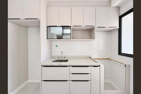 Cozinha de apartamento para alugar com 2 quartos, 61m² em Jardim das Acacias, São Paulo