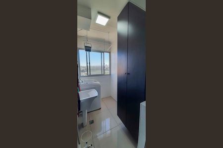 Apartamento à venda com 72m², 2 quartos e 1 vaga Apartamento à venda com 72m², 2 quartos e 1 vagaÁrea de Serviço