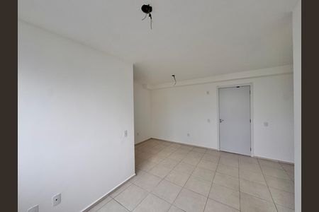 Sala de apartamento para alugar com 2 quartos, 45m² em Recreio dos Bandeirantes, Rio de Janeiro