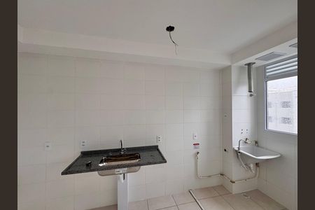Apartamento para alugar com 45m², 2 quartos e 2 vagas Apartamento para alugar com 45m², 2 quartos e 2 vagasCozinha e Área de Serviço