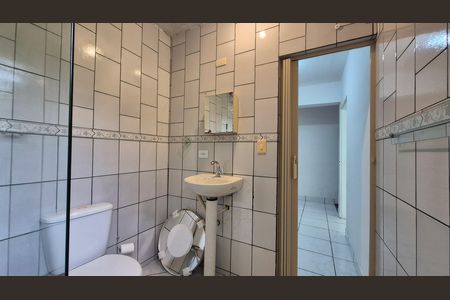 Banheiro de casa para alugar com 1 quarto, 48m² em Jardim Irene, Santo André