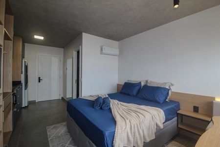 Studio para alugar com 28m², 1 quarto e 1 vaga Studio para alugar com 28m², 1 quarto e 1 vagaKitnet