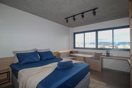 Studio para alugar com 28m², 1 quarto e 1 vaga Studio para alugar com 28m², 1 quarto e 1 vagaKitnet