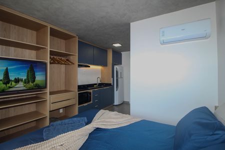 Studio para alugar com 28m², 1 quarto e 1 vaga Studio para alugar com 28m², 1 quarto e 1 vagaKitnet