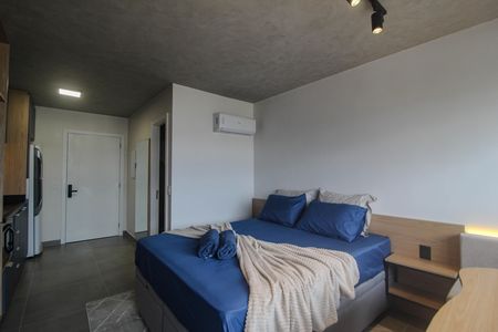Studio para alugar com 28m², 1 quarto e 1 vaga Studio para alugar com 28m², 1 quarto e 1 vagaKitnet