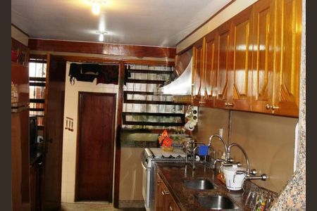 Casa à venda com 380m², 10 quartos e 4 vagas