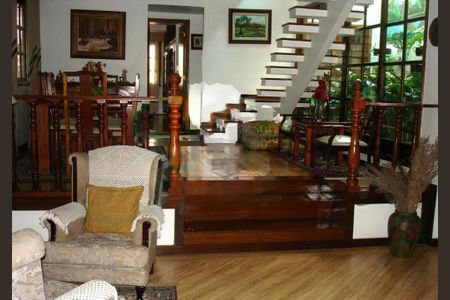 Casa à venda com 10 quartos, 380m² em Maracanã, Rio de Janeiro