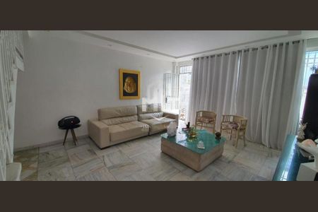 Casa à venda com 5 quartos, 238m² em Tijuca, Rio de Janeiro