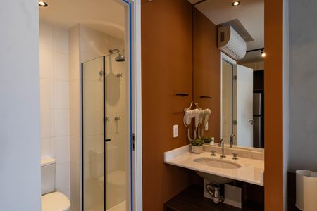 Studio para alugar com 26m², 1 quarto e sem vaga Studio para alugar com 26m², 1 quarto e sem vagaBanheiro