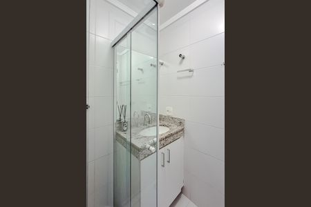 Apartamento para alugar com 69m², 2 quartos e 2 vagas Apartamento para alugar com 69m², 2 quartos e 2 vagasBanheiro