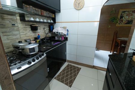 Cozinha de apartamento para alugar com 2 quartos, 60m² em Mata Escura, Salvador