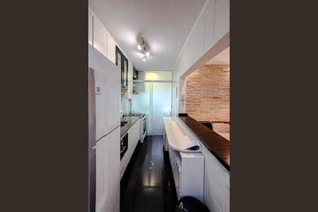 Apartamento à venda com 57m², 2 quartos e 2 vagas Apartamento à venda com 57m², 2 quartos e 2 vagasCozinha