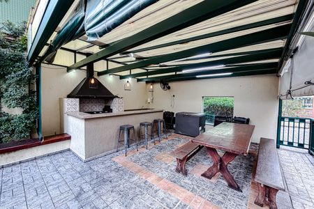Apartamento à venda com 57m², 2 quartos e 2 vagas Apartamento à venda com 57m², 2 quartos e 2 vagasÁrea comum - Churrasqueira