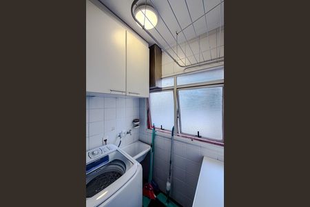 Apartamento à venda com 57m², 2 quartos e 2 vagas Apartamento à venda com 57m², 2 quartos e 2 vagasÁrea de Serviço