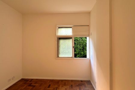 Apartamento à venda com 70m², 2 quartos e sem vaga