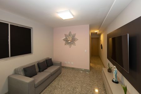 Sala 1 de apartamento à venda com 2 quartos, 60m² em Santo Antônio, Belo Horizonte