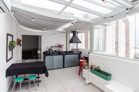 Apartamento para alugar com 100m², 2 quartos e 1 vaga Apartamento para alugar com 100m², 2 quartos e 1 vagaTerraço