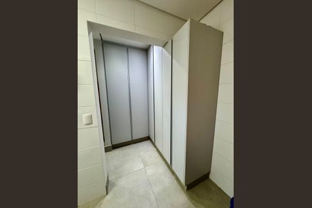 Quarto de apartamento à venda com 2 quartos, 104m² em Jardim Trevo, Jundiaí