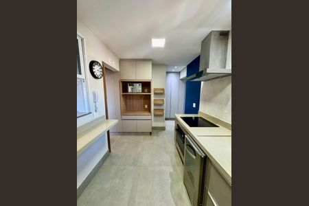 Cozinha de apartamento à venda com 2 quartos, 104m² em Jardim Trevo, Jundiaí