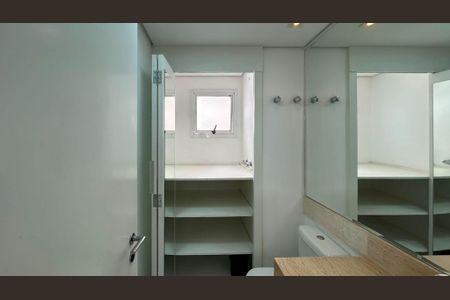 Apartamento para alugar com 120m², 3 quartos e 2 vagas Apartamento para alugar com 120m², 3 quartos e 2 vagasLavabo
