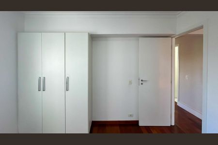 Apartamento para alugar com 120m², 3 quartos e 2 vagas Apartamento para alugar com 120m², 3 quartos e 2 vagasQuarto 3
