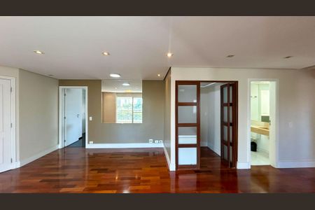 Sala de apartamento para alugar com 3 quartos, 120m² em Vila Campo Grande, São Paulo