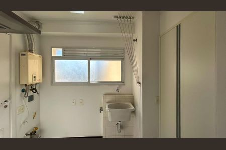 Apartamento para alugar com 120m², 3 quartos e 2 vagas Apartamento para alugar com 120m², 3 quartos e 2 vagasÁrea de Serviço