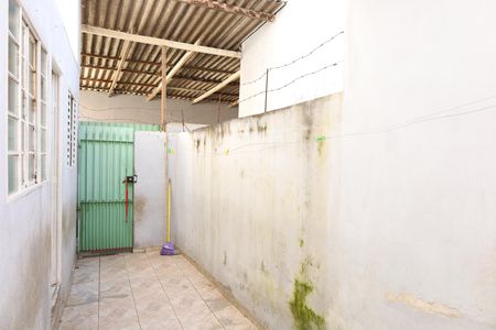 Casa para alugar com 80m², 3 quartos e 1 vagaÁrea de Serviço e quintal