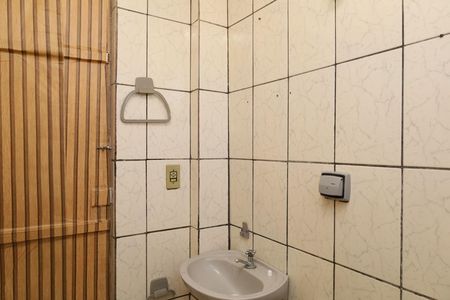 Casa para alugar com 80m², 3 quartos e 1 vagaBanheiro 2