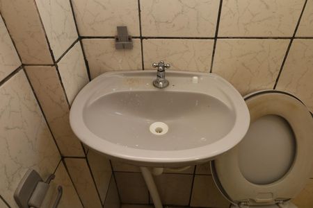 Casa para alugar com 80m², 3 quartos e 1 vagaBanheiro 2