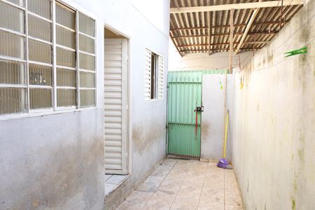 Área de Serviço e quintal de casa para alugar com 3 quartos, 80m² em Vila Princesa Isabel, São Paulo