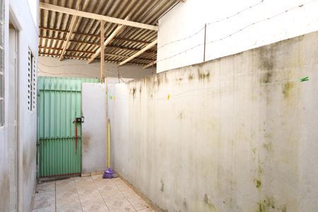 Casa para alugar com 80m², 3 quartos e 1 vagaÁrea de Serviço e quintal