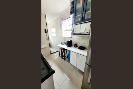 Cozinha de apartamento à venda com 2 quartos, 49m² em Vila Guarará, Santo André