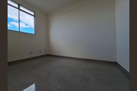 Apartamento para alugar com 95m², 2 quartos e 1 vaga Apartamento para alugar com 95m², 2 quartos e 1 vagaQuarto