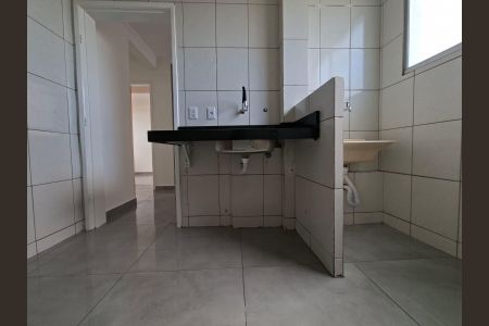 Cozinha de apartamento para alugar com 2 quartos, 95m² em Maria Virgínia, Belo Horizonte
