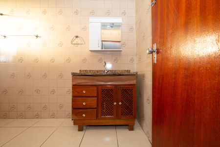 Casa para alugar com 70m², 2 quartos e 1 vagaBanheiro