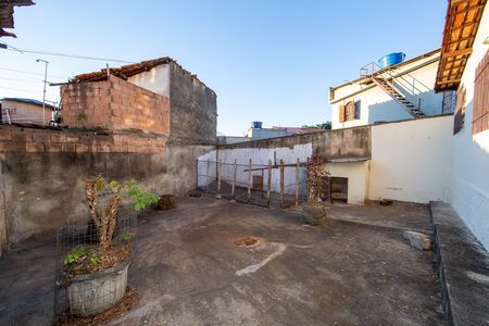 Casa para alugar com 70m², 2 quartos e 1 vagaÁrea externa