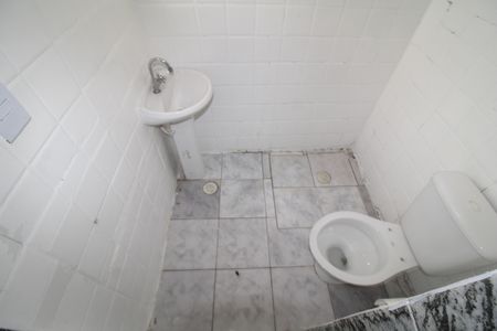 Banheiro de apartamento para alugar com 1 quarto, 25m² em Vila Nova Cachoeirinha, São Paulo