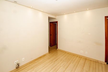 Apartamento à venda com 3 quartos, 65m² em Planalto, Belo Horizonte