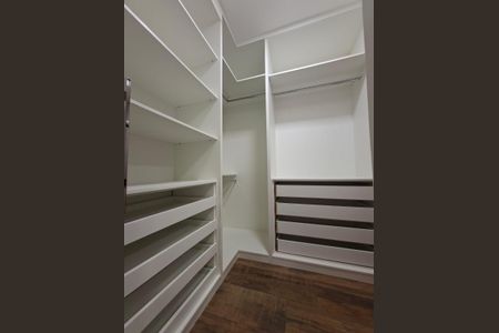 Casa para alugar com 105m², 3 quartos e 4 vagas Casa para alugar com 105m², 3 quartos e 4 vagasSuíte