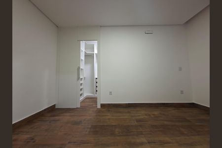 Casa para alugar com 105m², 3 quartos e 4 vagas Casa para alugar com 105m², 3 quartos e 4 vagasSuíte