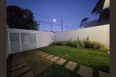 Casa para alugar com 105m², 3 quartos e 4 vagas Casa para alugar com 105m², 3 quartos e 4 vagasÁrea externa