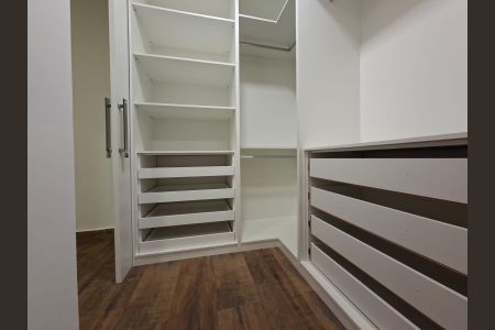 Casa para alugar com 105m², 3 quartos e 4 vagas Casa para alugar com 105m², 3 quartos e 4 vagasSuíte